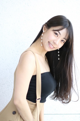 鈴木ふみ奈、肌見せ過去最大のセルフプロデュース写真集『Leap』発売