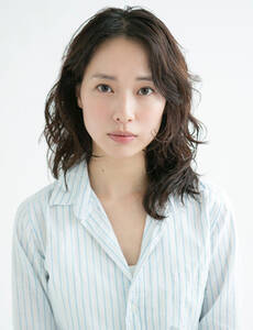 メガネ姿の田中みな実 美人百花 の裏表紙をジャック ニュース Deview デビュー