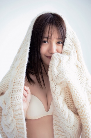 声優 尾崎由香 ぴゅあ と オトナ が詰まったセカンド写真集 2枚目 ニュース画像 Deview デビュー