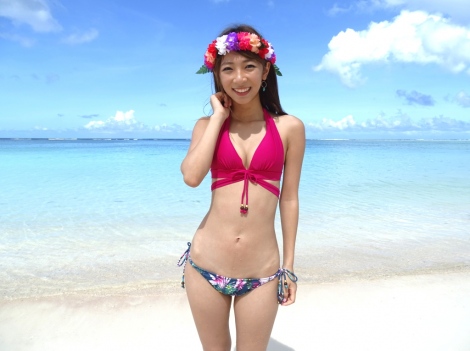 モグラ美女 熊江琉唯 鈴菜 グアムのビーチで人魚姫に 9枚目 ニュース画像 Deview デビュー