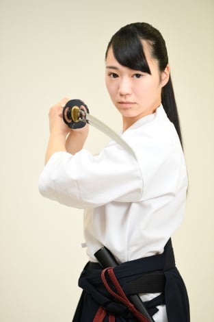 ミスキャンパス出身の武道家 末岡志保美 女優 高尾美有らも出演 新陰流協会15周年ライブ 細石の陣 開催 2枚目 ニュース画像 Deview デビュー