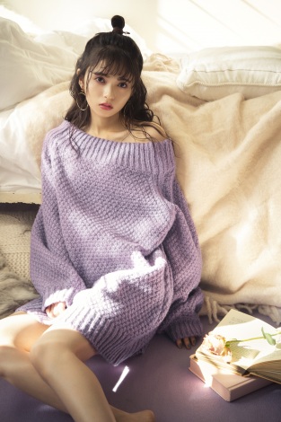 乃木坂46の西野七瀬と齋藤飛鳥 クリスマスに合わせたモテ狙いのふわもこニット姿 2枚目 ニュース画像 Deview デビュー 乃木坂46の西野七瀬と齋藤飛鳥 クリスマスに合わせたモテ狙いのふわもこニット姿 2枚目 ニュース画像 Deview デビュー