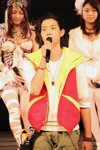 LEEbh闳 (C)De-View 