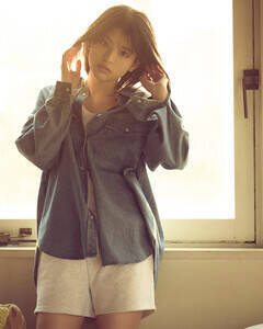 uSOMETHING feat. Natsuki DeguchivLOOK06.
