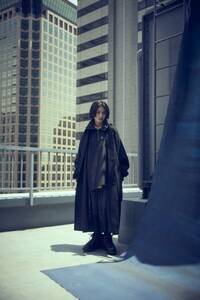 ĐwGround Y 2023-24 Autumn/Winter Collectionx̃L[rWAfɔF