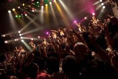 WAggɂ邨IڌwWAgg the beginningxi99ATSUTAYA O-WESTɂāj