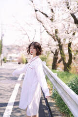 Xy[XNtgEG[WFV[̔oDE]