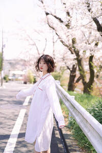 Xy[XNtgEG[WFV[̔oDE]
