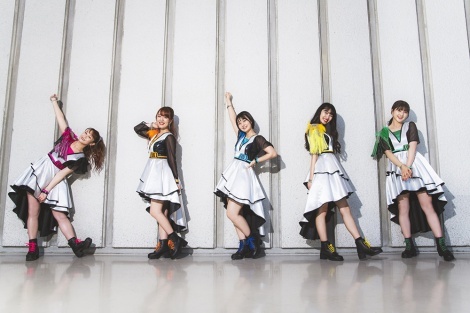 �V�̐��ւ̈ڍs����A�b�v�A�b�v�K�[���Y�i���j�B