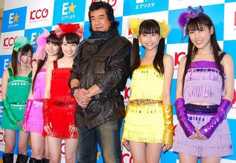 �w�q�[���[������܁x�̃v���[���^�[�𖱂߂��ʁX�B������L���ǉʁA���X�؍ʉāA�S�c�č؎q�A�����O�A�A�ʈ䎍�D�A�����ɁiC�jORICON DD inc.