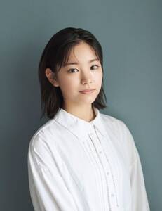 ディネアンドインディー所属：當真あみ