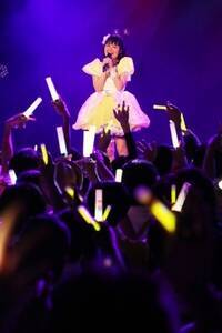 Luce Twinkle Wink̃o[EѐD߂݂̃o[Xf[Cui1AEVhBLAZEjiCjDeview