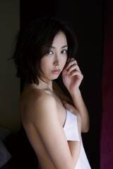 ����݂Ȃ�10�N�Ԃ�̃O���r�A���A��w����݂Ȃ��^Lisianthus�x�iC�jLine Communications.,Inc.