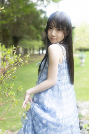 ドラレコ・新居歩美、初写真集発売