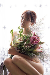 白間美瑠写真集 『MERCI』(秋田書店)