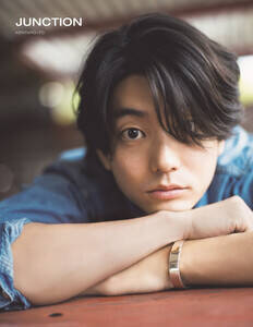 伊藤健太郎写真集「JUNCTION」通常版カバー(東京ニュース通信社刊)撮影/藤本和典