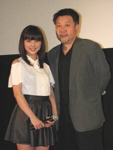 �f��w�킪��̋L�x�̃q�b�g�L�O���䈥�A�ɓo�ꂵ���^��b����(��)�ƌ��c���l�ēB�@�iC�jORICON DD inc.