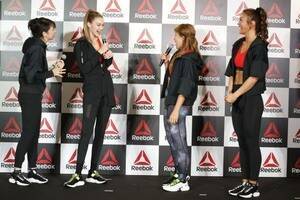 Reebok̃g[NCxg̖͗lB