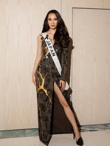 栃木の伝統工芸を再生したジャケットに身を包んだミス・ユニバース日本代表・橋本佳央理(C)Deview