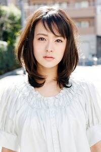 ドラマ『華和家の四姉妹』などで活躍中の人気女優・貫地谷しほり。