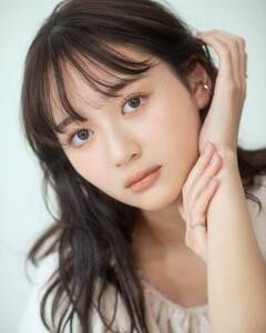 エイジアプロモーション所属：加藤栞
