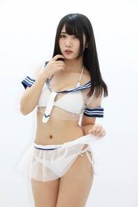 華村あすか 業界初のvr動画付き写真集発売 書泉グランデで握手会イベント開催 ニュース Deview デビュー
