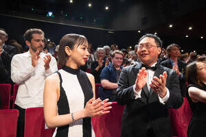 78JkۉfՂł̉fwٔxf̃X^fBOIx[ViCjKAZUKO WAKAYAMA
