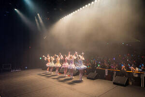 �wLuce Twinkle Wink�� Live Tour2025 �`Immutable RIIbon*�`�x���b����K�[�f���z�[���i�B�e�^���R�t���j