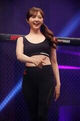 �wPANCRASE�x���E���h�K�[���ɒ��킵���ē�����