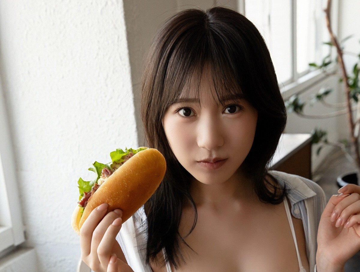 ���삷�݂�FONE HIT MOOK�wBOMB Love Special 2026�x(C)BOMB Love Special 2026/�B�e:���ˋB�V