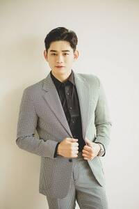 {[JbX𖱂߂A-TOP COMPANY \JINYOUNG JANGi`EWjB
