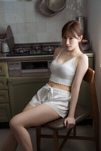 �f�W�^������ �^��O�؎ʐ^�W�wIN MOTION�x�i�B�e�FHIROKAZU ���s�F���j�u�b�N�X)