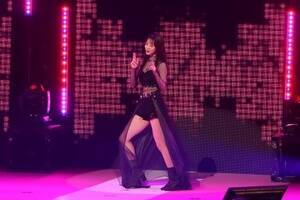 uc^I~GIRLCRUSHviCjDeview