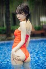 ���䂢�F�w�����O�h���S���G�C�W VOL.34�x(C)KADOKAWA