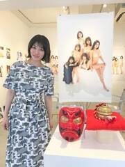 ����Ǔ삪�A���߂ăJ�����}���𖱂߂��ʐ^�W�w��ϑŐs�x�̊��Ԍ���ʐ^�W�i5��6���܂Łj�ɓo��B