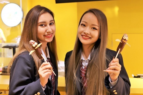 バナナの神様とblea女子高等部がコラボ Jk目線で新店舗をプロデュース 6枚目 ニュース画像 Deview デビュー