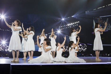 wNMB48 NGXgA[ ZbgXg xXg100xB12lɂ郆jbgȁwz̎lx1ʂl(C)NMB48