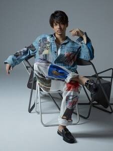 �u�ɓ������Y�ŐV�ʐ^�W(��)�v(�����j���[�X�ʐM�Њ��j