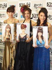 CG�L�����N�^�[�̃p�l�����������A�C�h�����O!!!�̃����o�[3�l������k��肩�A�������A�O�����肩�iC�jORICON DD inc.