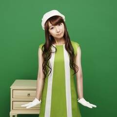 �uColoring�v�̃W���P�b�g���B��Ԑl�C���l�������̂̓O���[��