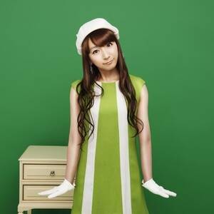 �uColoring�v�̃W���P�b�g���B��Ԑl�C���l�������̂̓O���[��