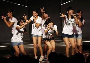 HKT48 @Ђ܂gwpW}hCuxɑOohtg(C)AKS 