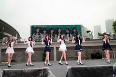؍6lgK[YO[vEGFRIENDA{fr[Aow玄 `GFRIEND 1st BEST`xLOt[CuJ