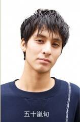 ܏\{́A19΂185cm̐gAoX̗ǂX^CƖڃaJB