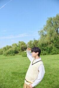 �w�_����l calendar 2026/04-2027/03�x�iC�jKADOKAWA�^�ʐ^�F�Ö��D��