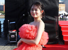 IWF̃hXpő3񉡕lۉfՂ̃bhJ[ybgH
