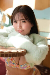 由良ゆら『ヤングキングBULL』2026年6号(カメラマン:LUCKMAN(C)少年画報社)