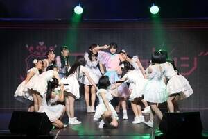 w9th anniversary AChJbW9sscA[!!!`ՂƋOՁÃ`W!!!`xt@CiE9ATOKYO DOME CITY HALLōsꂽBiCjDeview
