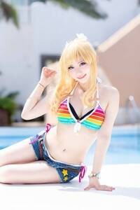 コスプレイヤーが多数参加。