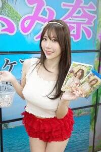 �C���[�WDVD�wCairns�@�P�A���Y�x�̔����L�O�C�x���g���s������؂ӂݓ�